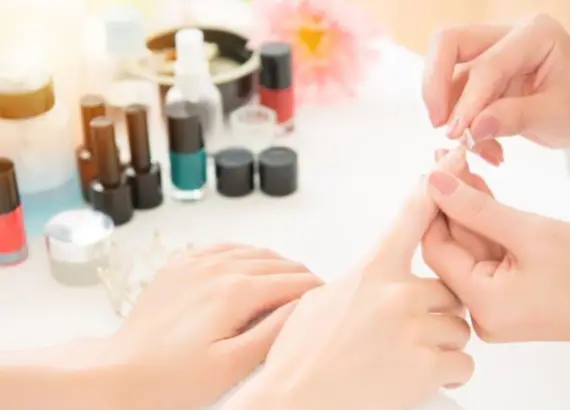How Much Does It Cost to Get Acrylic Nails Removed?