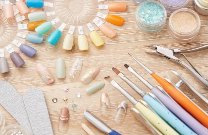 How to Master the Art of Nail Art Brushes?